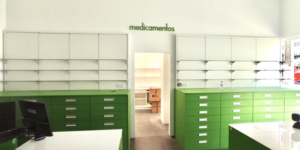 Mobiliario para farmacia Trébol Tres Forques (Valencia))